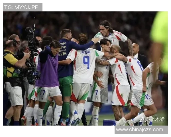 足球明星在场上风光无限生活中是否也能带来欢笑与幽默