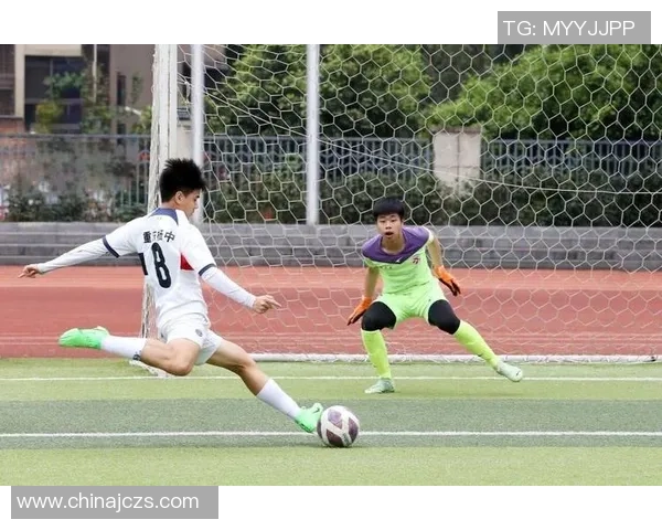 重庆足球队的蜕变之路精英赛特别报道展现新篇章 重庆足球队的蜕变之路精英赛特别报道展现新篇章